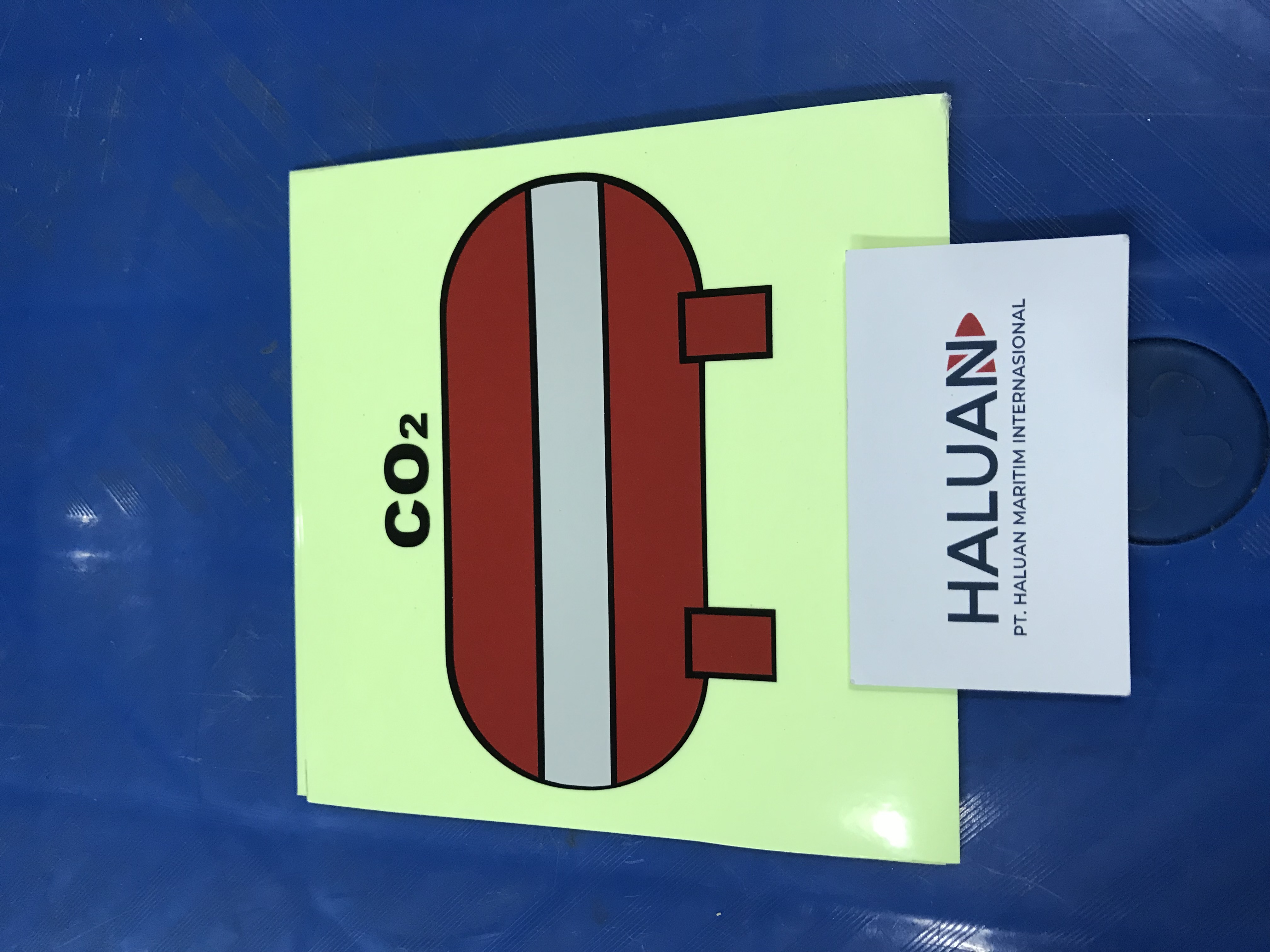 IMPA 336821 - IMO SYMBOL FIXED CO2 FIRE EXTINGUISHER INSTALATION