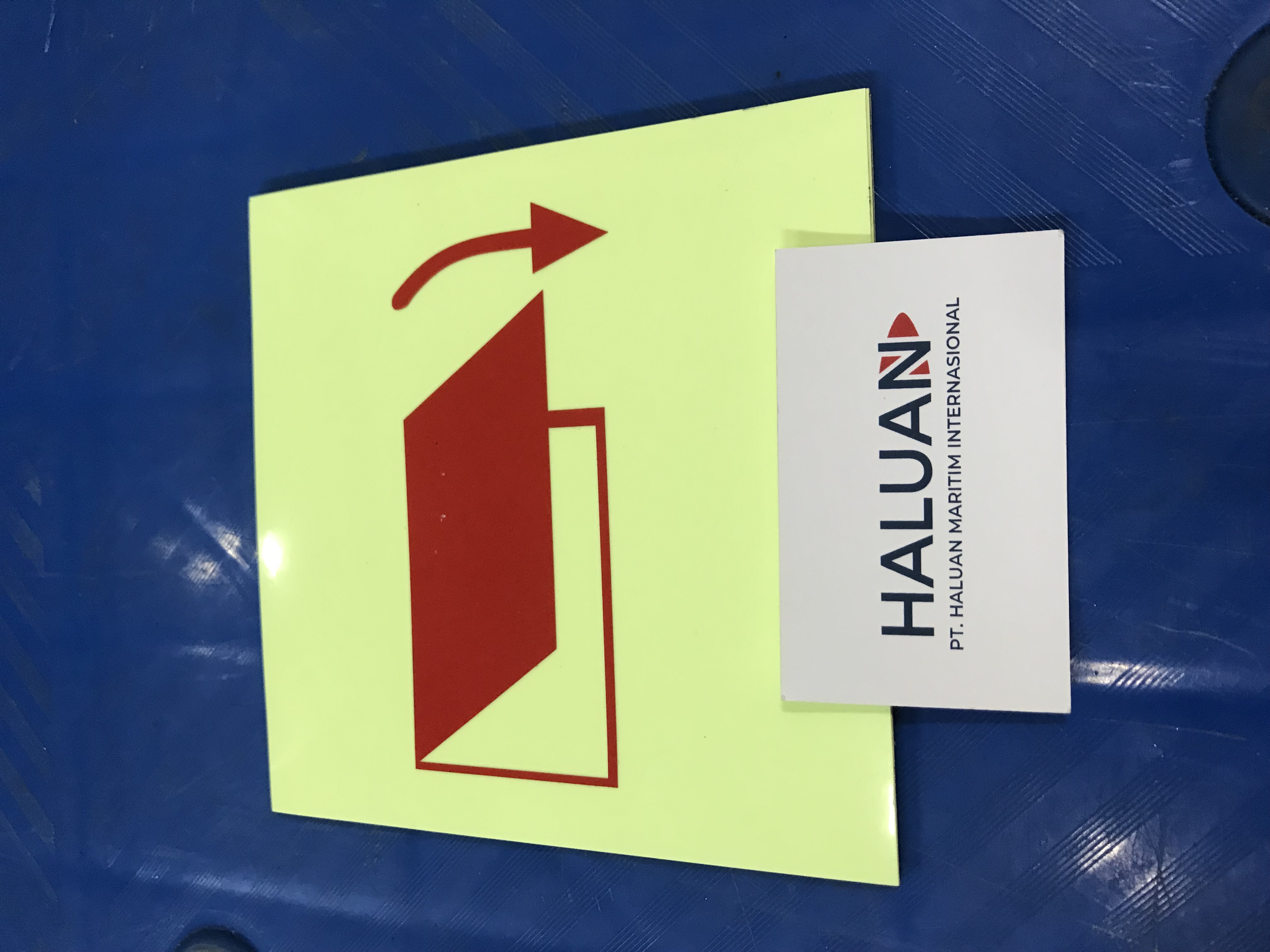 IMPA 336072 - IMO SYMBOL CLOSING APPLIANCE FOR EXTERIOR VENT IN/OUT